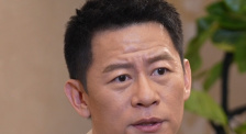 尹人久久